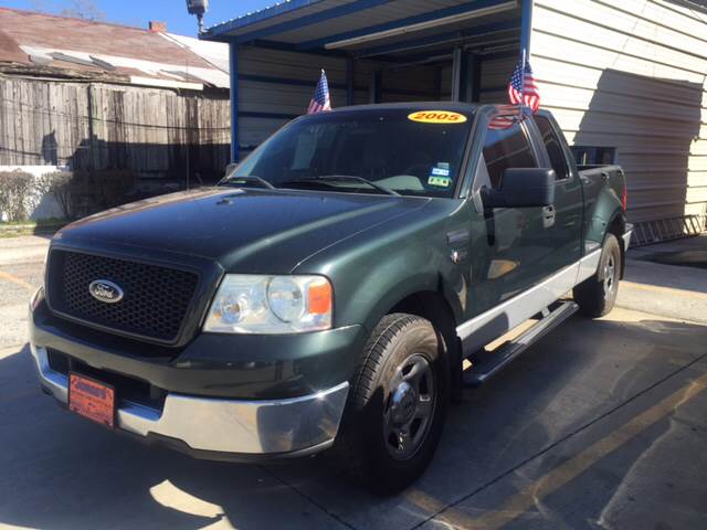 2005 Ford F-150 for sale at JORGE'S MECHANIC SHOP & AUTO SALES in Houston TX