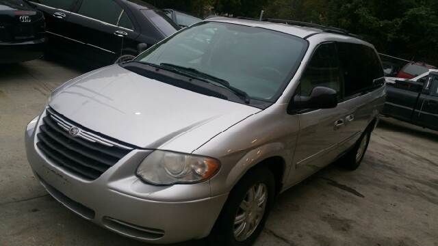 2006 Chrysler Town and Country for sale at IMPORT AUTO SOLUTIONS, INC. in Greensboro NC