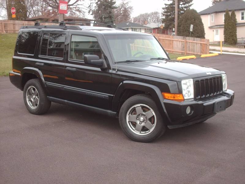 2006 Jeep Commander for sale at Car Mas Broadway in Crest Hill IL