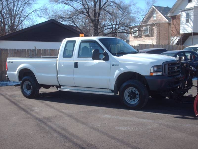 2004 Ford F-250 Super Duty for sale at Car Mas Broadway in Crest Hill IL