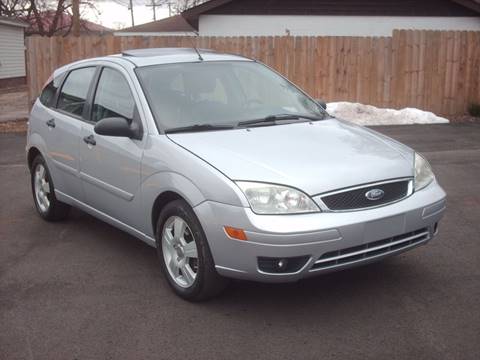 2006 Ford Focus for sale at Car Mas Broadway in Crest Hill IL