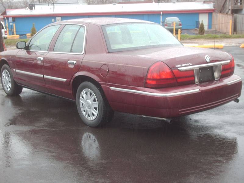 2005 Mercury Grand Marquis GS 4dr Sedan In Crest Hill IL - Car Mas Broadway