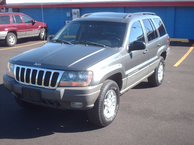 2002 Jeep Grand Cherokee for sale at Car Mas Broadway in Crest Hill IL