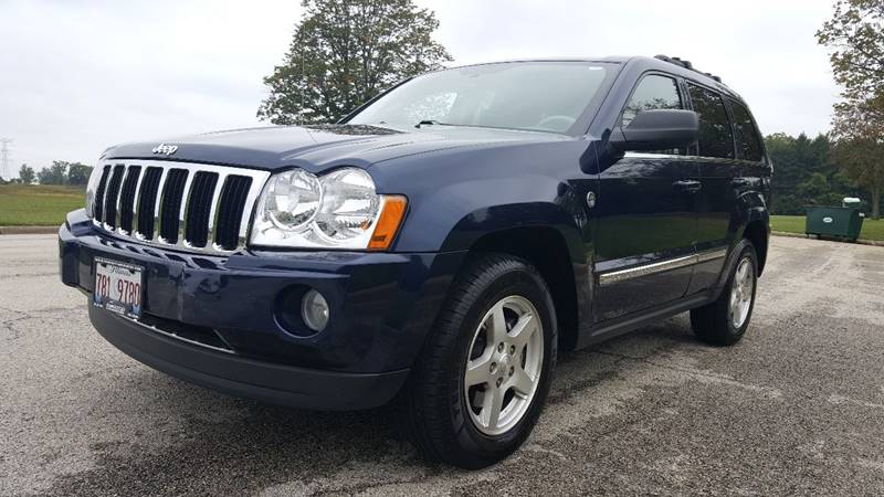 2005 Jeep Grand Cherokee for sale at Carcraft Advanced Inc. in Orland Park IL