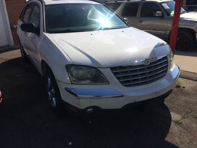 2004 Chrysler Pacifica for sale at RIVER AUTO SALES CORP in Maywood IL
