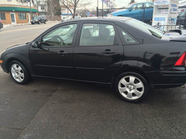 2002 Ford Focus for sale at RIVER AUTO SALES CORP in Maywood IL