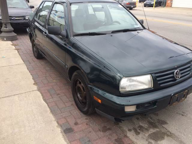 1999 Volkswagen Jetta for sale at RIVER AUTO SALES CORP in Maywood IL