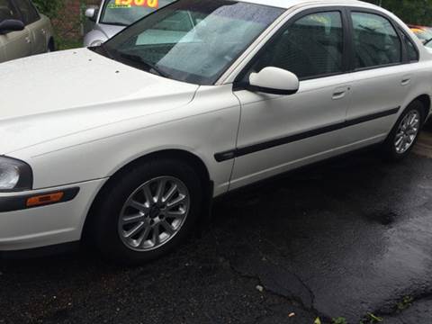2000 Volvo S80 for sale at RIVER AUTO SALES CORP in Maywood IL