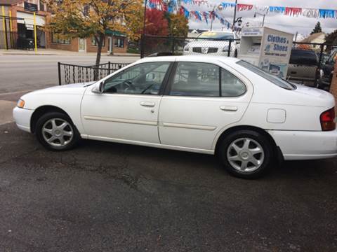 1998 Nissan Altima for sale at RIVER AUTO SALES CORP in Maywood IL