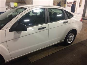 2009 Ford Focus for sale at RIVER AUTO SALES CORP in Maywood IL