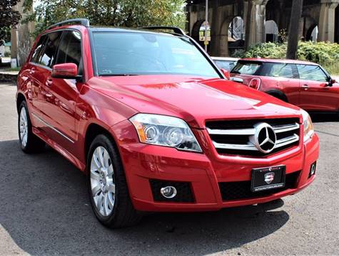 2011 Mercedes-Benz GLK for sale at Cutuly Auto Sales in Pittsburgh PA