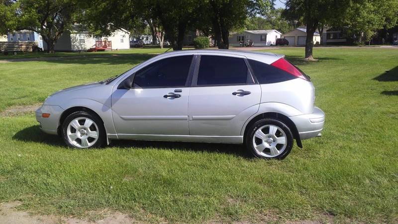 2006 Ford Focus for sale at Glen's Auto Sales in Watertown SD