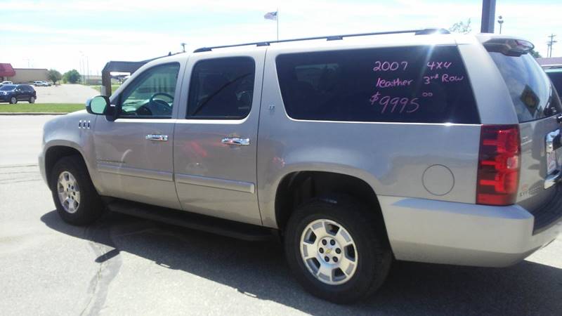 2007 Chevrolet Suburban for sale at Glen's Auto Sales in Watertown SD
