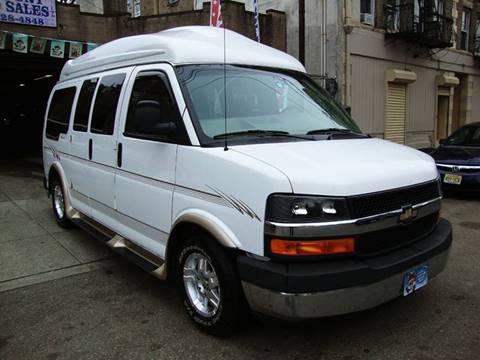 2004 Chevrolet G1500 for sale at Discount Auto Sales in Passaic NJ