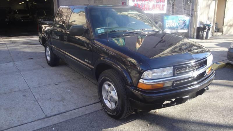 2004 Chevrolet S-10 for sale at Discount Auto Sales in Passaic NJ