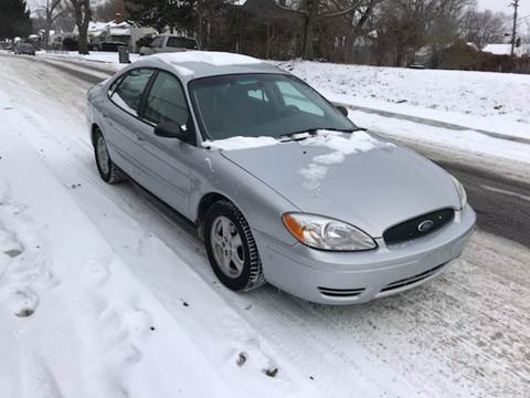 2007 Ford Taurus for sale at JE Auto Sales LLC in Indianapolis IN