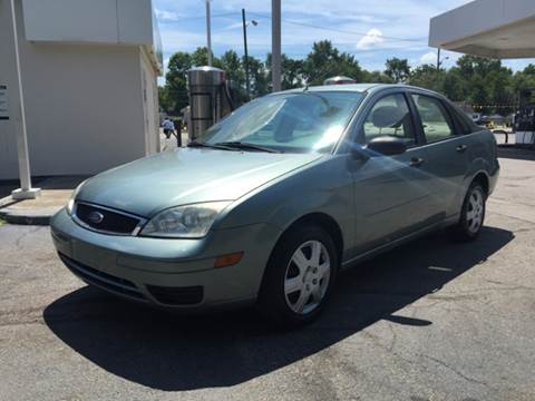 2005 Ford Focus for sale at JE Auto Sales LLC in Indianapolis IN