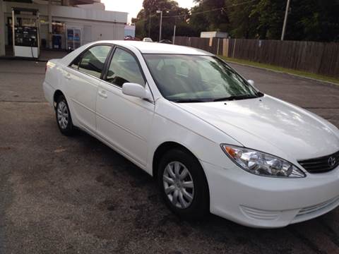 2005 Toyota Camry for sale at JE Auto Sales LLC in Indianapolis IN
