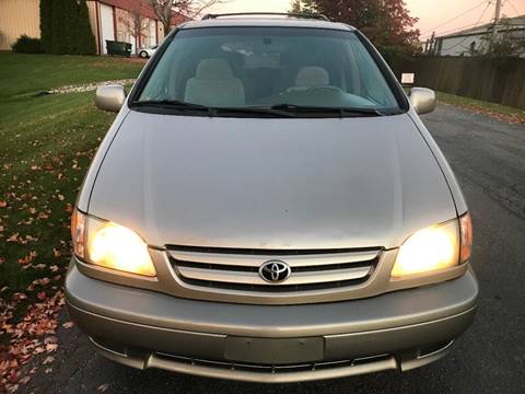 2003 Toyota Sienna for sale at Luxury Cars Xchange in Lockport IL