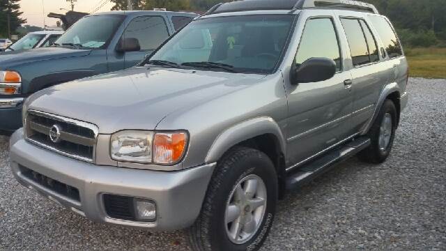 2002 Nissan Pathfinder for sale at AM Automotive in Erin TN