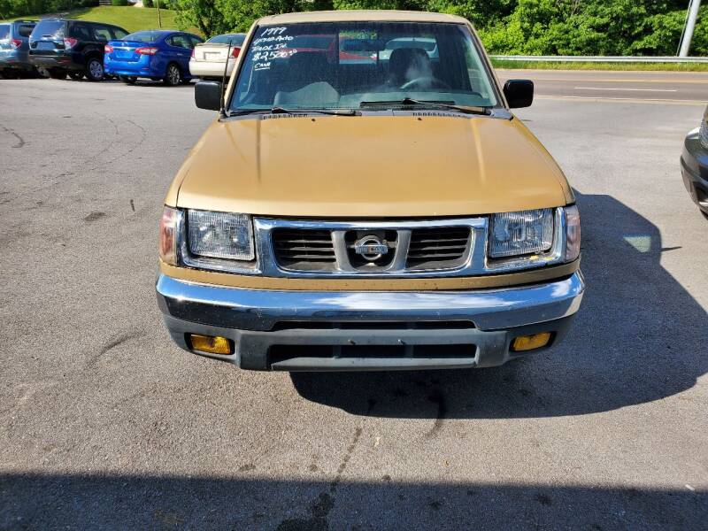 1999 Nissan Frontier XE