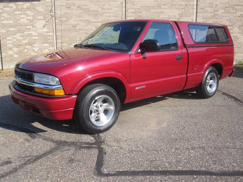 1999 Chevrolet S-10 for sale at Colburns Downtown Auto in Eau Claire WI