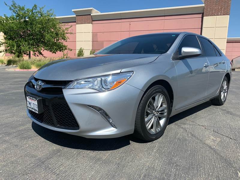 Toyota camry se 2016