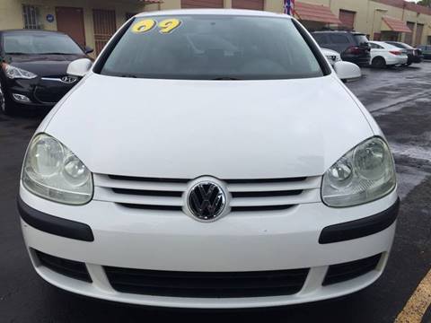 2009 Volkswagen Rabbit for sale at MIAMI AUTO LIQUIDATORS in Miami FL
