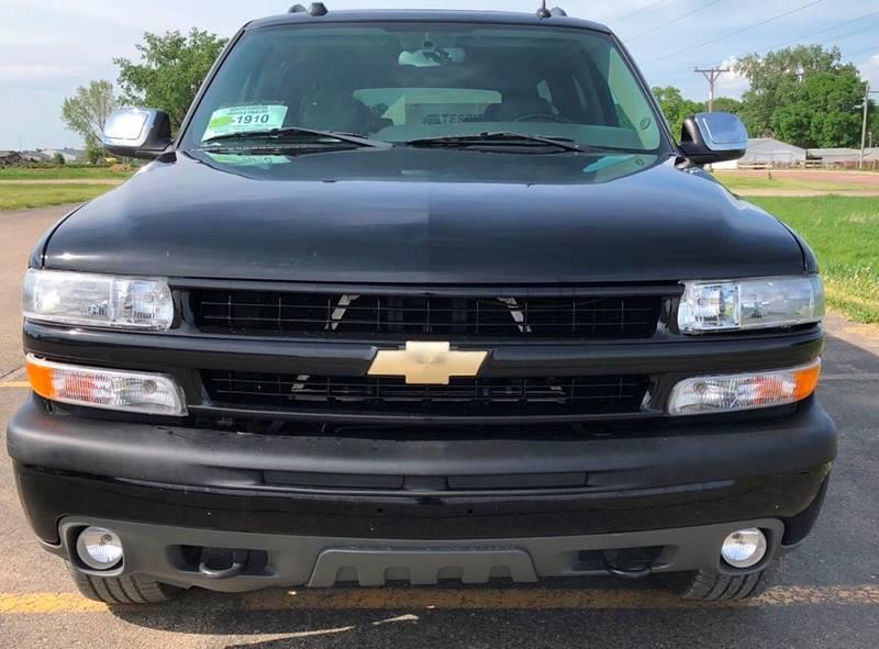 2005 Chevrolet Suburban for sale at Star Motors in Brookings SD