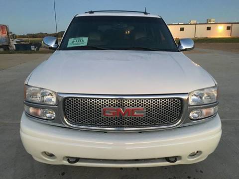 2003 GMC Yukon for sale at Star Motors in Brookings SD