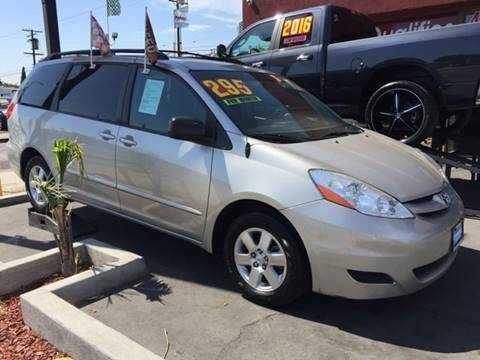2008 Toyota Sienna for sale at Sanmiguel Motors in South Gate CA