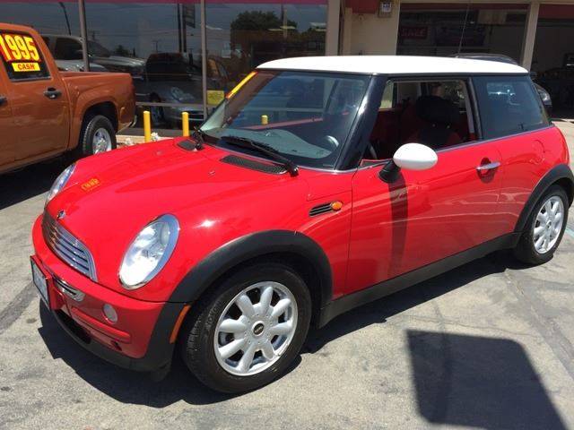 2004 MINI Cooper for sale at Sanmiguel Motors in South Gate CA