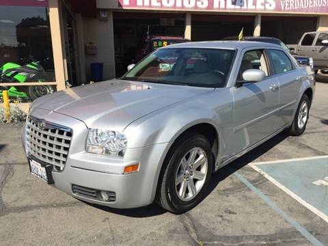 2007 Chrysler 300 for sale at Sanmiguel Motors in South Gate CA