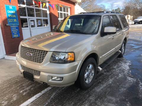 2005 Ford Expedition for sale at Barga Motors in Tewksbury MA