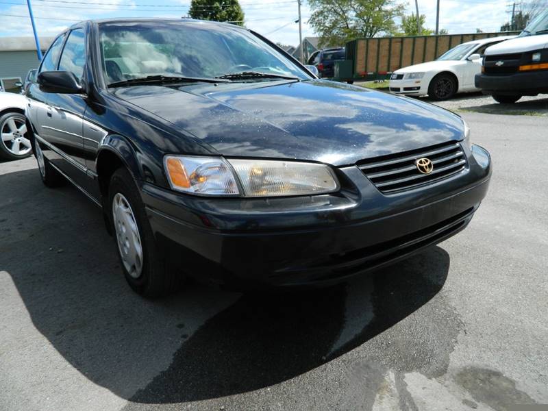 1998 Toyota Camry for sale at Auto House Of Fort Wayne in Fort Wayne IN