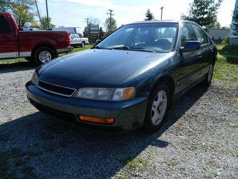 1996 Honda Accord for sale at Auto House Of Fort Wayne in Fort Wayne IN