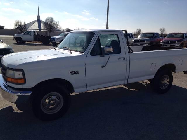 1997 Ford F-250 for sale at PAP'S APPLIANCE & AUTO PLAZA LLC in Commerce OK