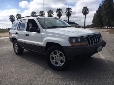 2001 Jeep Grand Cherokee for sale at Credit World Auto Sales in Fresno CA