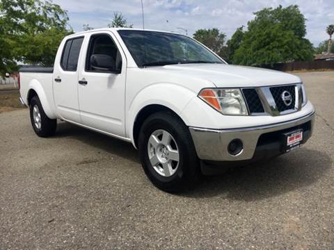2007 Nissan Frontier for sale at Credit World Auto Sales in Fresno CA