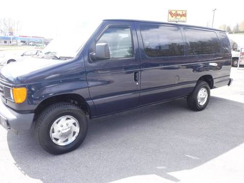 2004 Ford E-Series Wagon for sale at Kingsport Car Corner in Kingsport TN