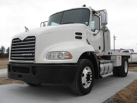 2009 Mack cxu612 for sale at The Ranch Auto Sales in Kansas City MO
