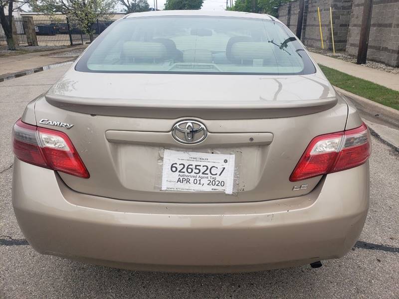 2009 Toyota Camry LE (image 6)