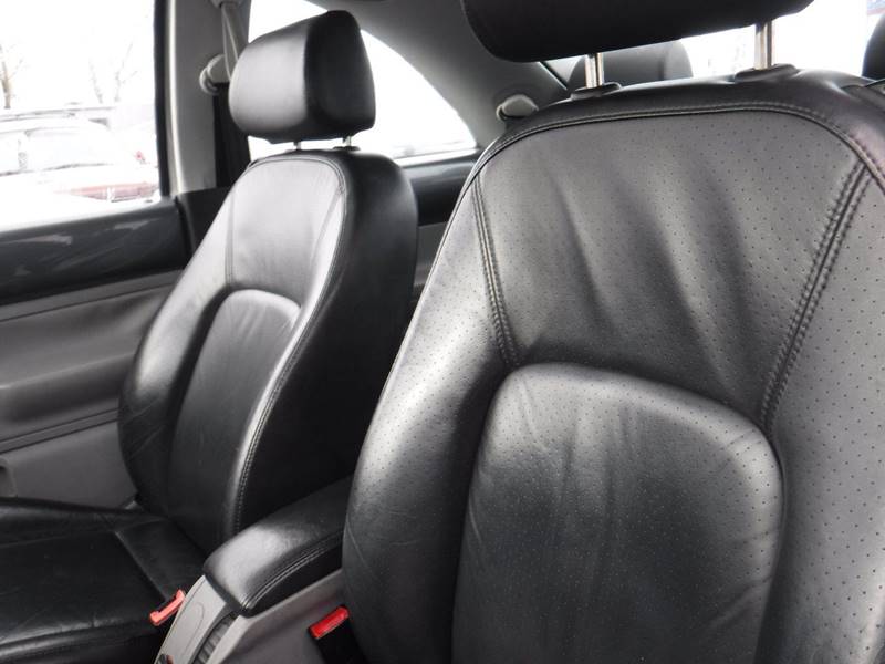 2004 Volkswagen New Beetle GLS 1.8T (image 6)
