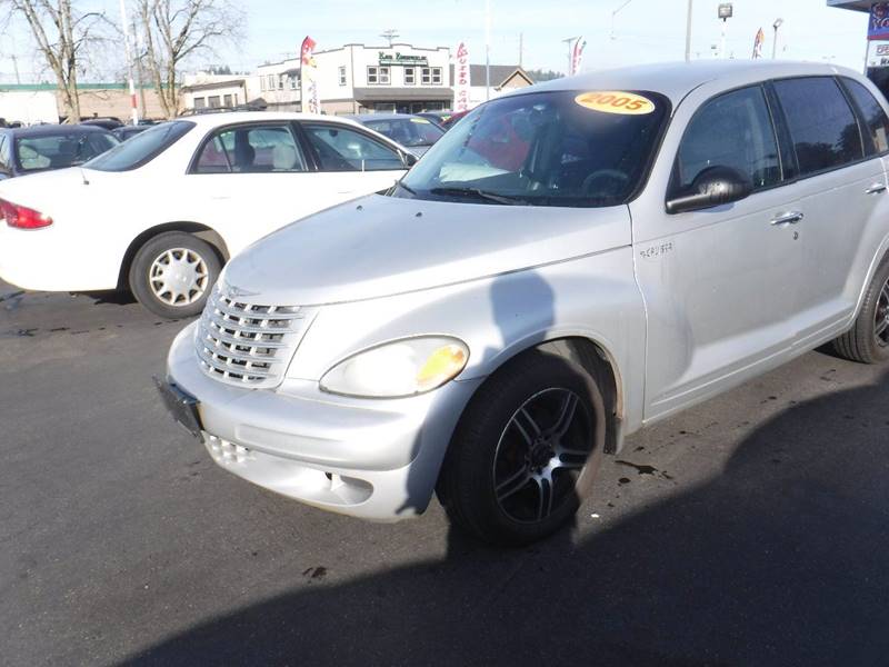 2005 Chrysler PT Cruiser (image 2)