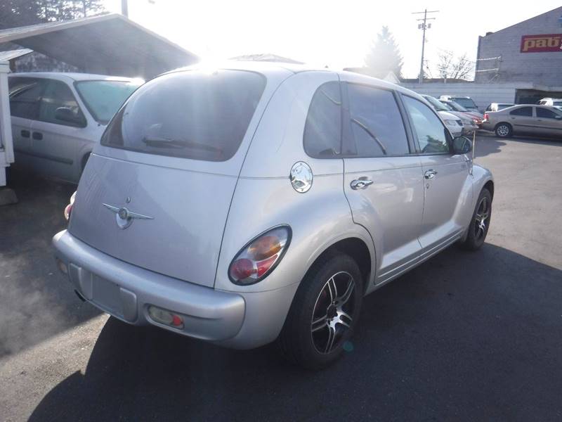 2005 Chrysler PT Cruiser (image 5)