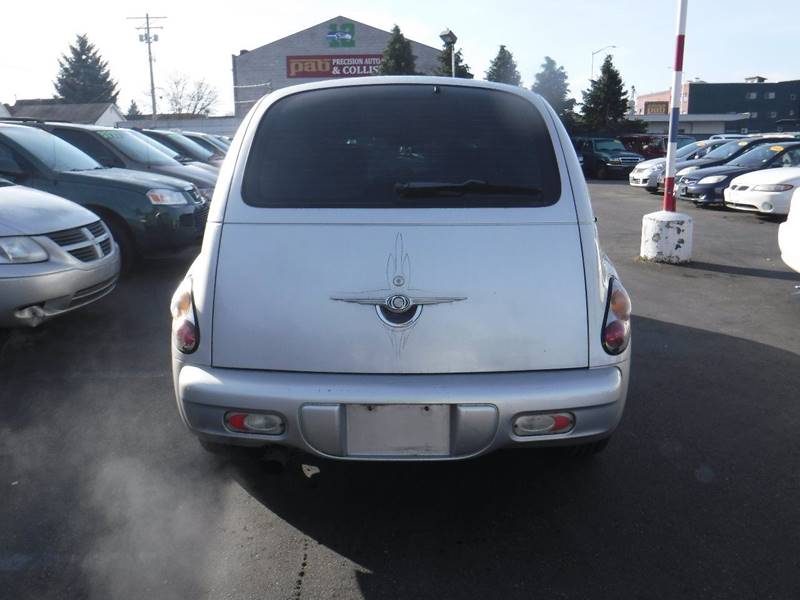 2005 Chrysler PT Cruiser (image 10)