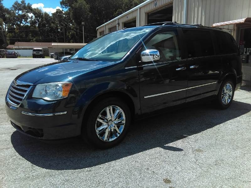 2008 Chrysler Town and Country for sale at Budget Motorcars in Tampa FL