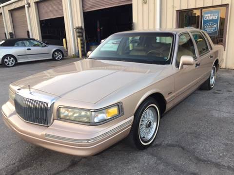 1996 Lincoln Town Car for sale at Budget Motorcars in Tampa FL