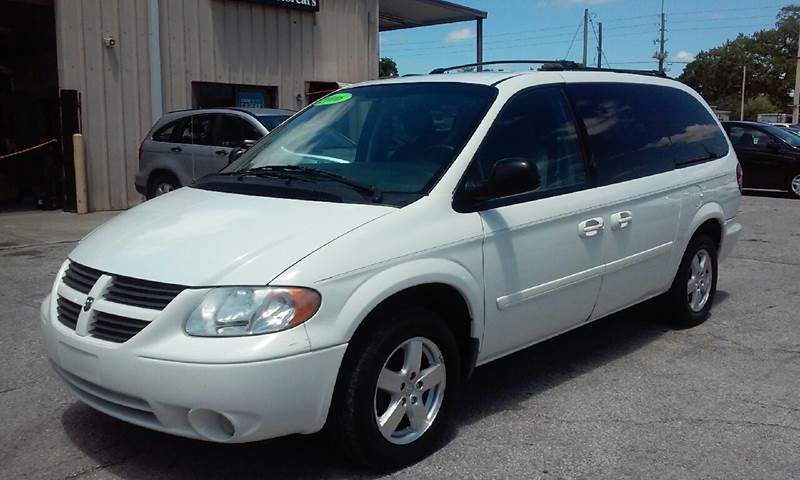 2006 Dodge Grand Caravan for sale at Budget Motorcars in Tampa FL