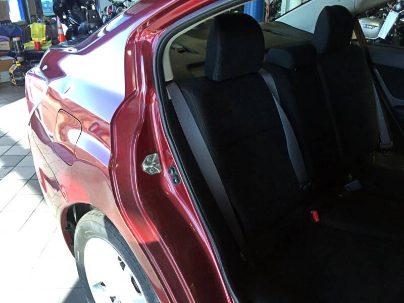 2012 Subaru Impreza 2.0i Premium (image 28)